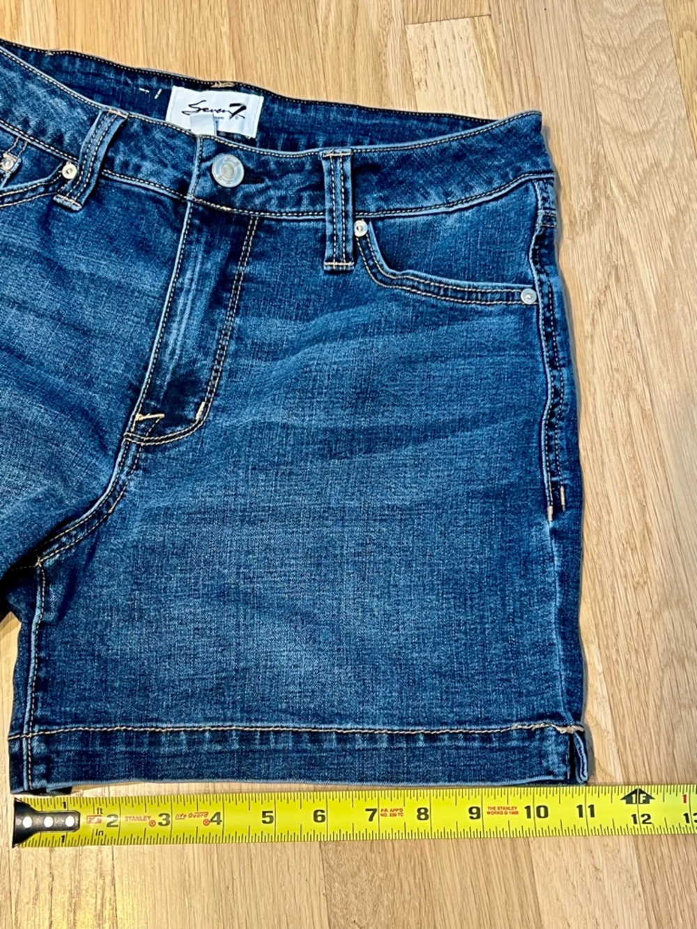 Seven7 High Rise Weekend Shorts Size 6 Dark Wash 4” Inseam Stretch Denim - Picture 15 of 15